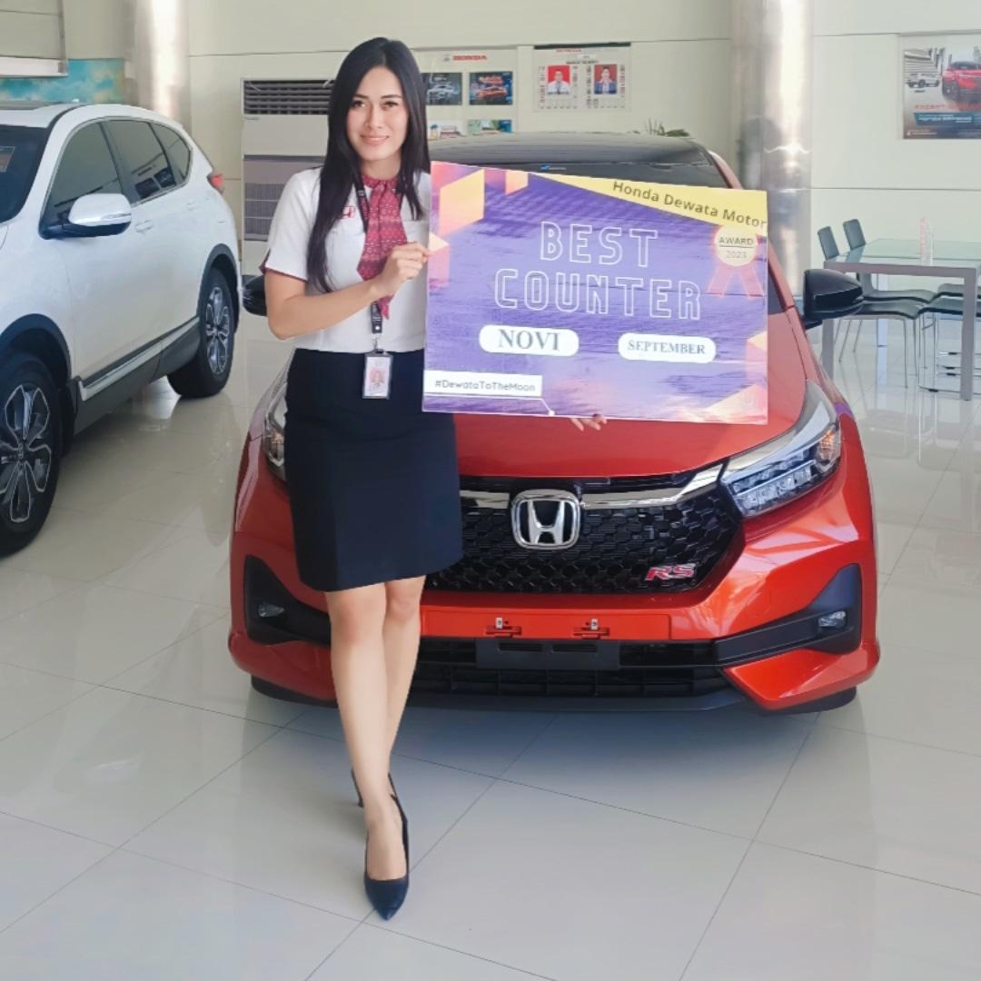 Novi Fajarwati - Honda Sales Consultant